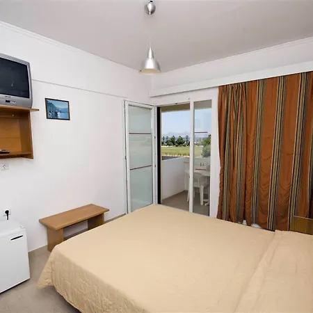 Tropical Sol Hotel 3*