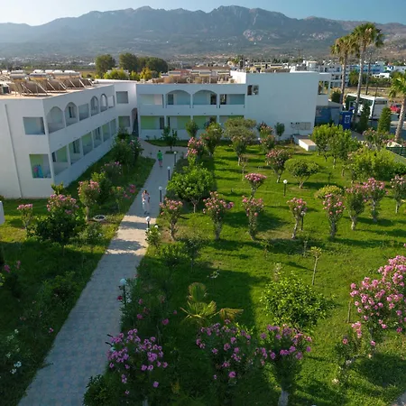 Tropical Sol Hotel 3*