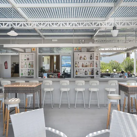 Tropical Sol Hotel