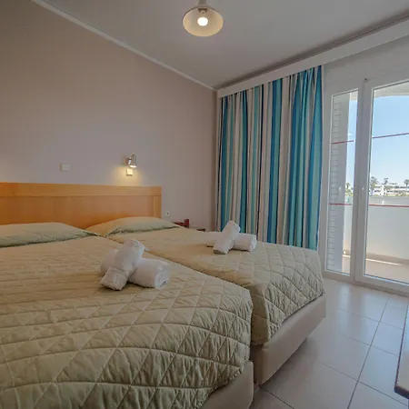 Tropical Sol Hotel 3*