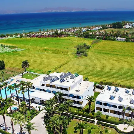 Tropical Sol فندق 3*