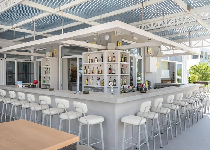 Tropical Sol Hotel 3*