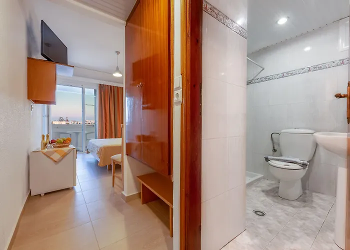 Tropical Sol Hotel 3*