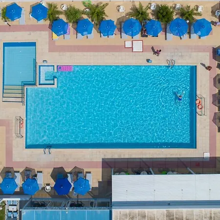 Tropical Sol Hotel 3*